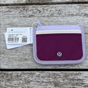 Lululemon True Identity Card Case
Lavender Frost Light Ivory Chilled Grape NWT